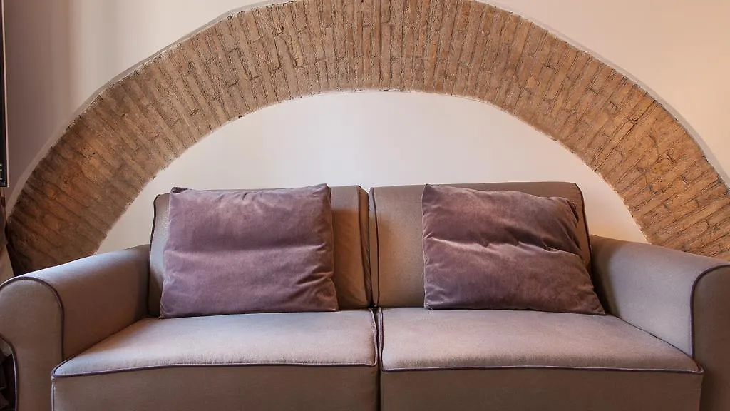 Rental In Rome - Scala Suite